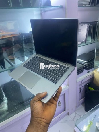 dell-latitude-5330-2-in-1-big-2